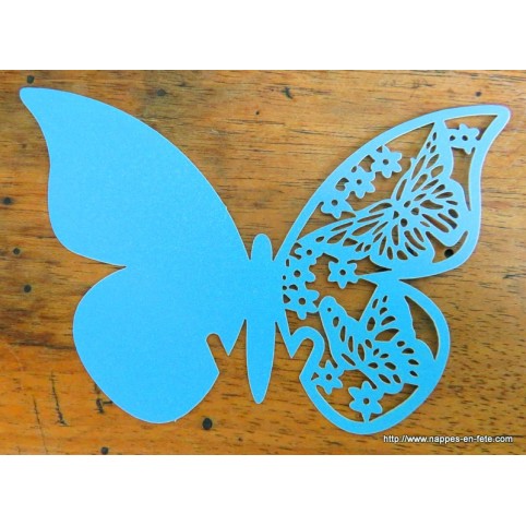 Marque place papillon turquoise en carton découpé