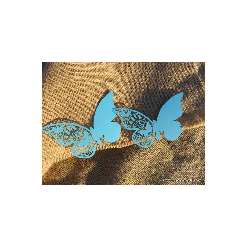 Marque place papillon turquoise en carton découpé
