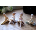 ballerines, lot de 4 figurines fées assises