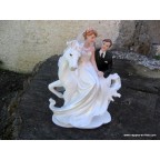 Originale figurine de mariés à cheval