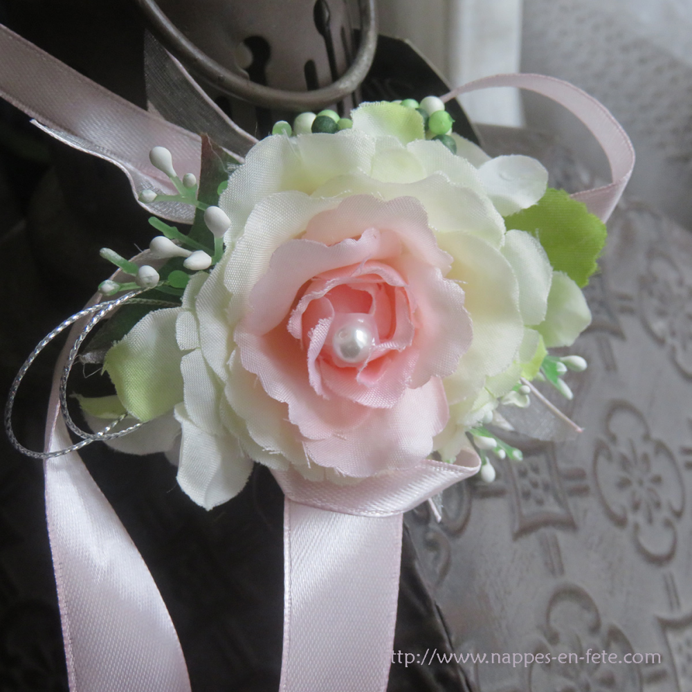 Bracelet souple avec fleurs pour mariage