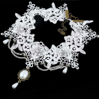 collier gothique en dentelle blanche pour mariage ou autre