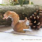 Figurine écureuil