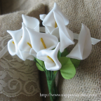 Fleurs miniatures blanches pour décorer vos tulles et boîtes à dragées