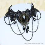 collier gothique noir avec double médaillon