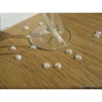 paillettes petits coeurs en perles ivoire pour deco de table